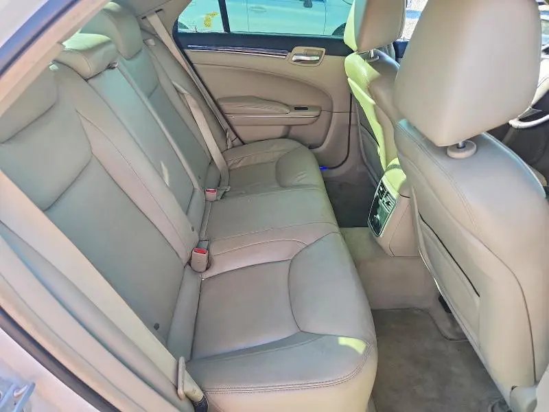 2012 CHRYSLER 300 LIMITED  