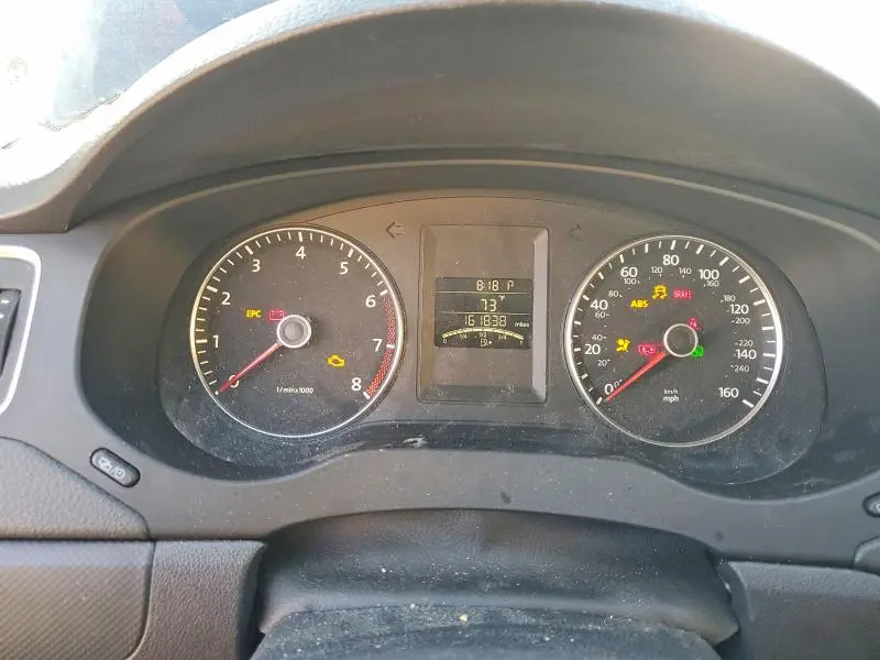 2012 VOLKSWAGEN JETTA SE  