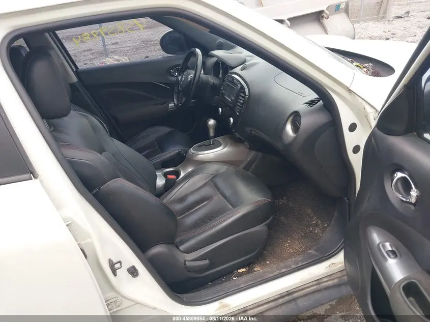 2011 NISSAN JUKE SL