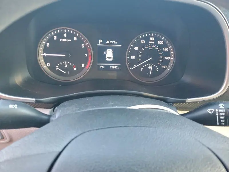 2021 HYUNDAI TUCSON SE  