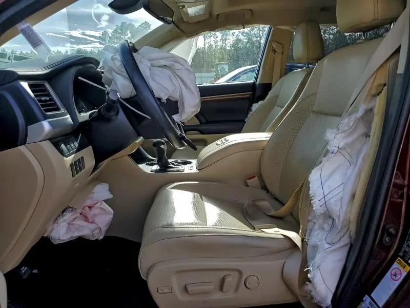 2019 TOYOTA HIGHLANDER LIMITED  