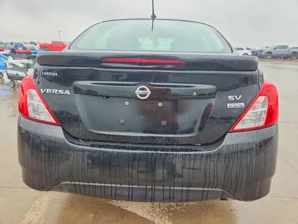 2018 NISSAN VERSA   