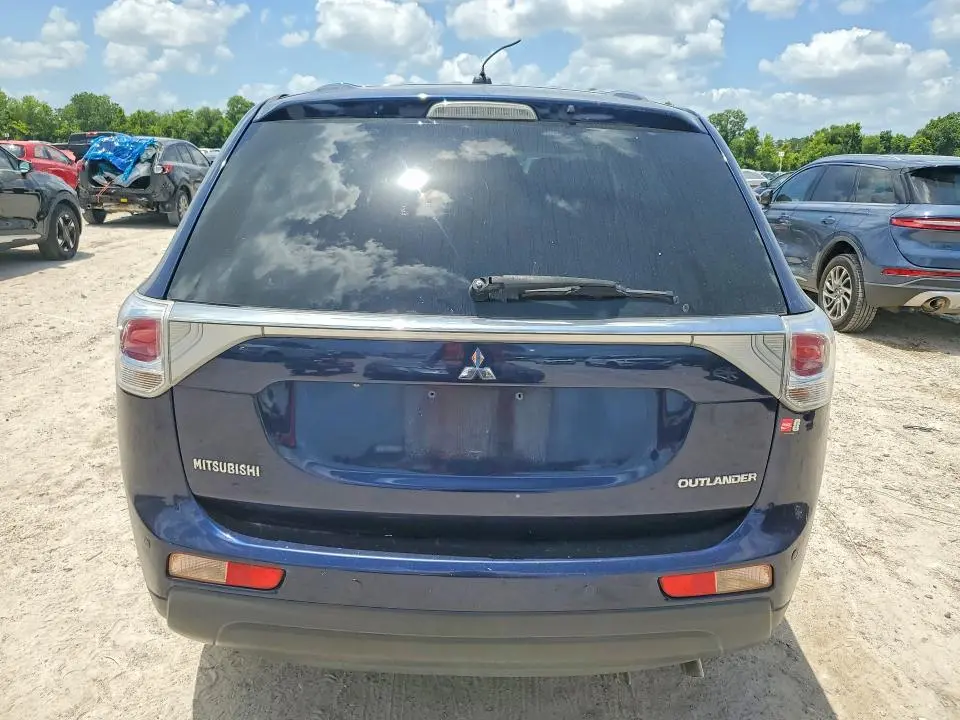 2014 MITSUBISHI OUTLANDER SE  