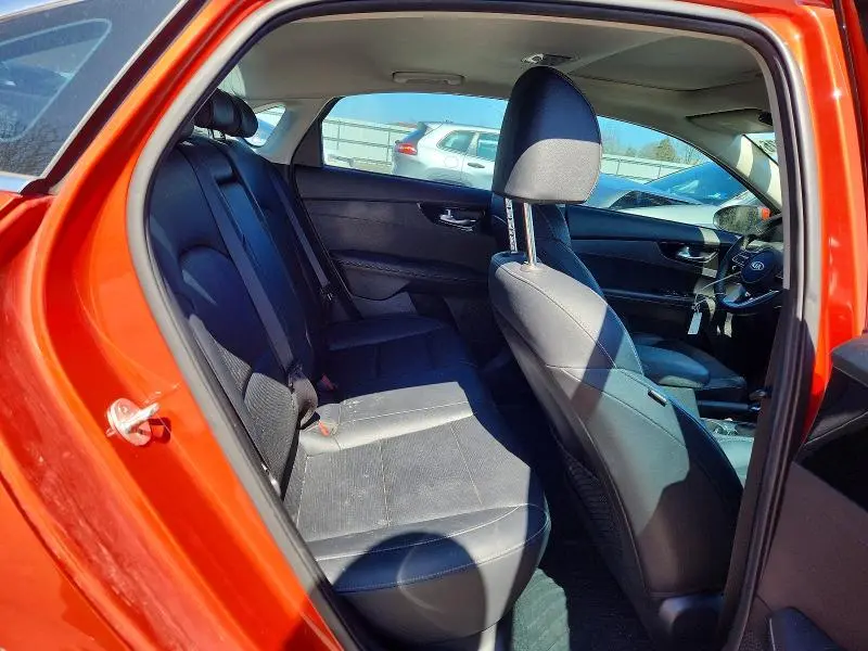 2019 KIA FORTE EX  