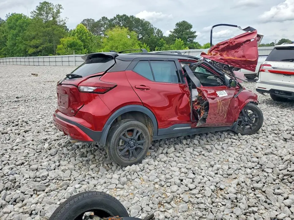 2022 NISSAN KICKS SR  
