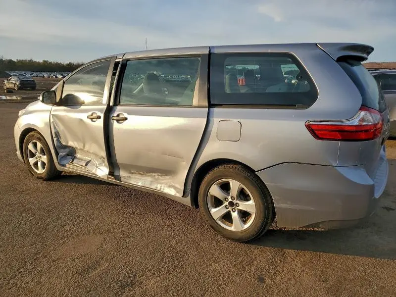 2015 TOYOTA SIENNA   
