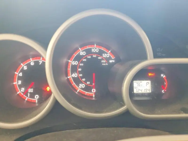 2011 TOYOTA MATRIX BASE  