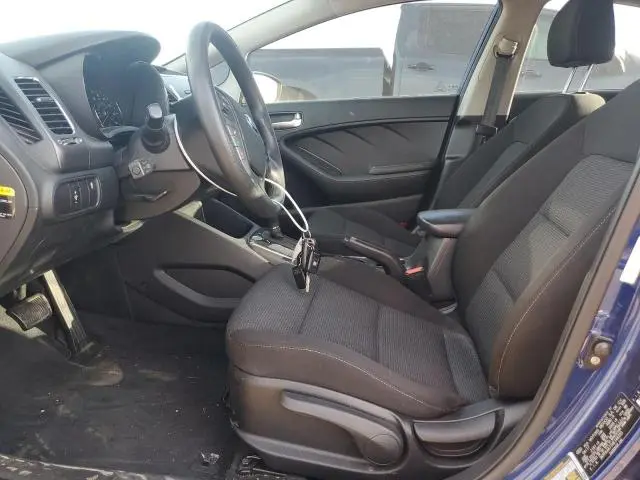 2017 KIA FORTE LX  