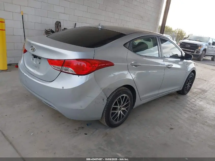 2011 HYUNDAI ELANTRA GLS
