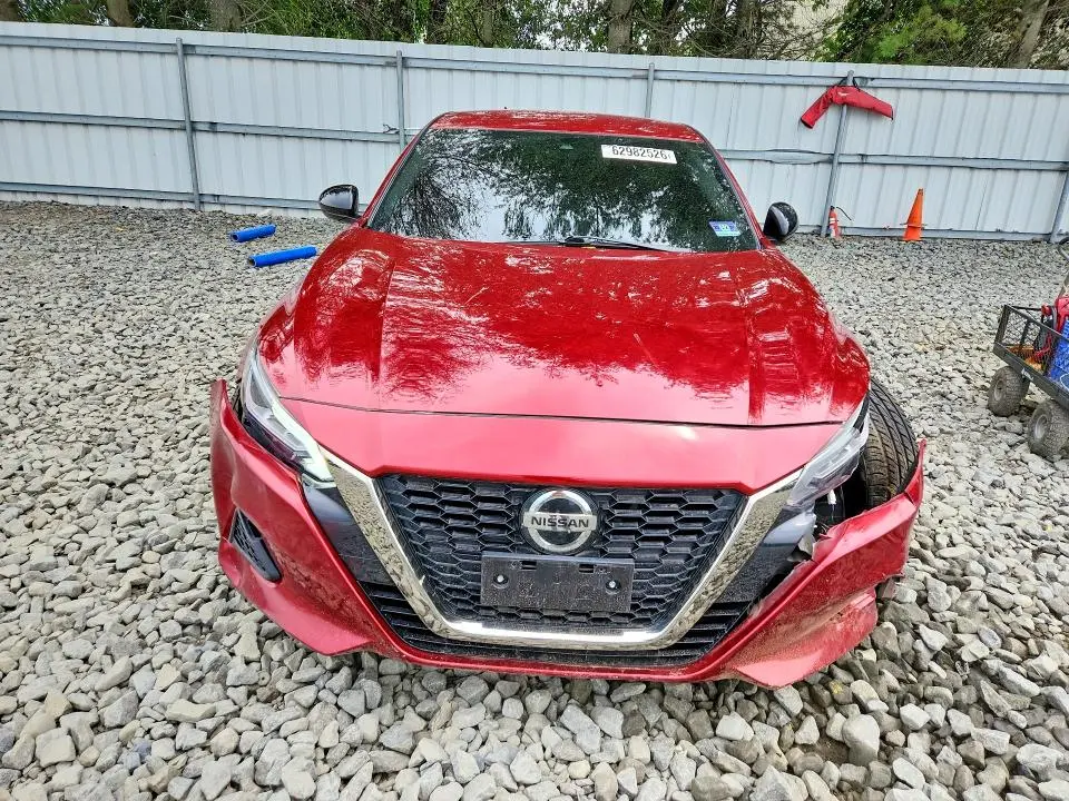 2020 NISSAN ALTIMA SR  