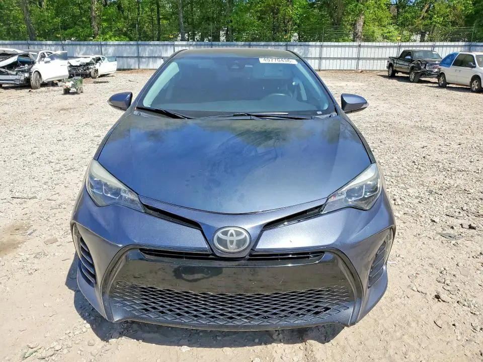 2017 TOYOTA COROLLA SE  