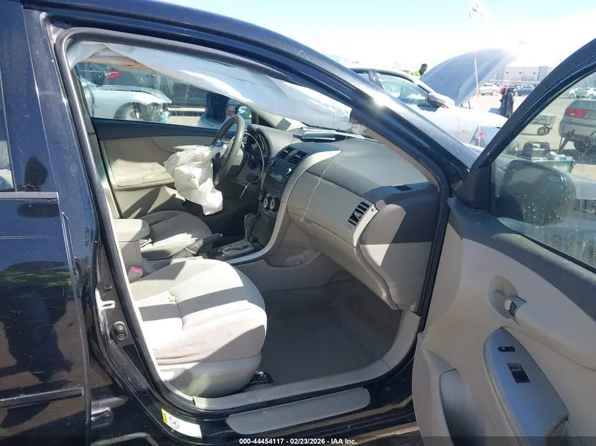 2010 TOYOTA COROLLA LE