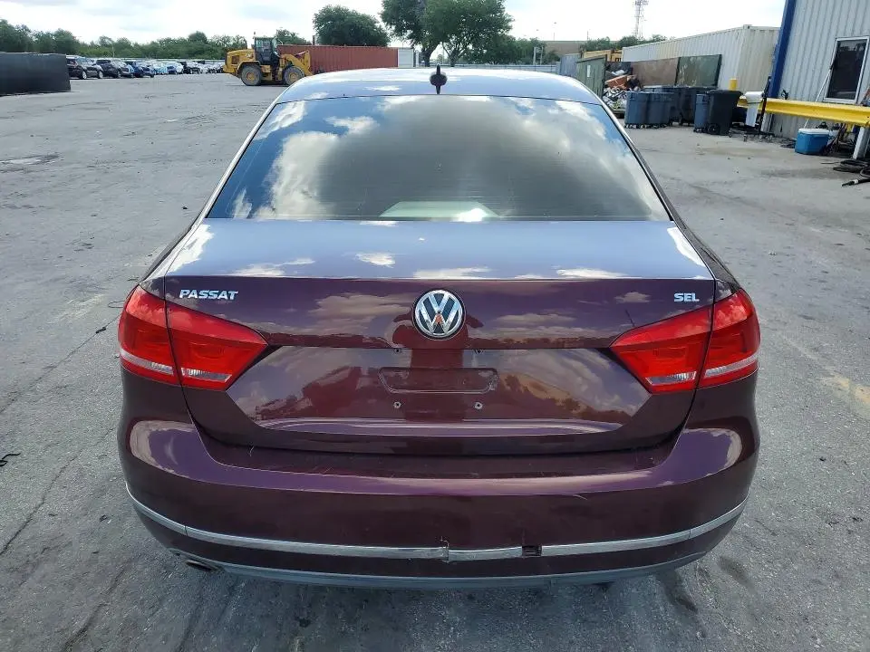 2012 VOLKSWAGEN PASSAT SEL  