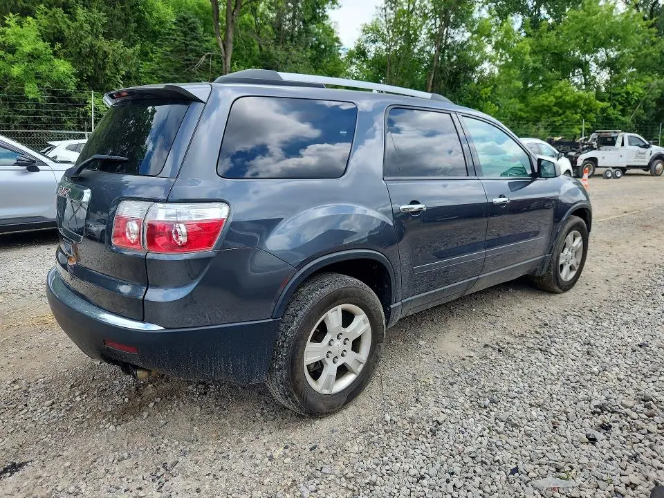 2012 GMC ACADIA SLE  