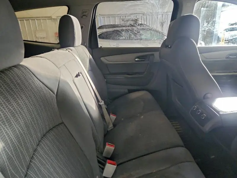 2017 CHEVROLET TRAVERSE LS  