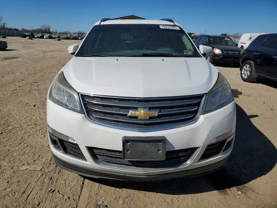 2017 CHEVROLET TRAVERSE LT  
