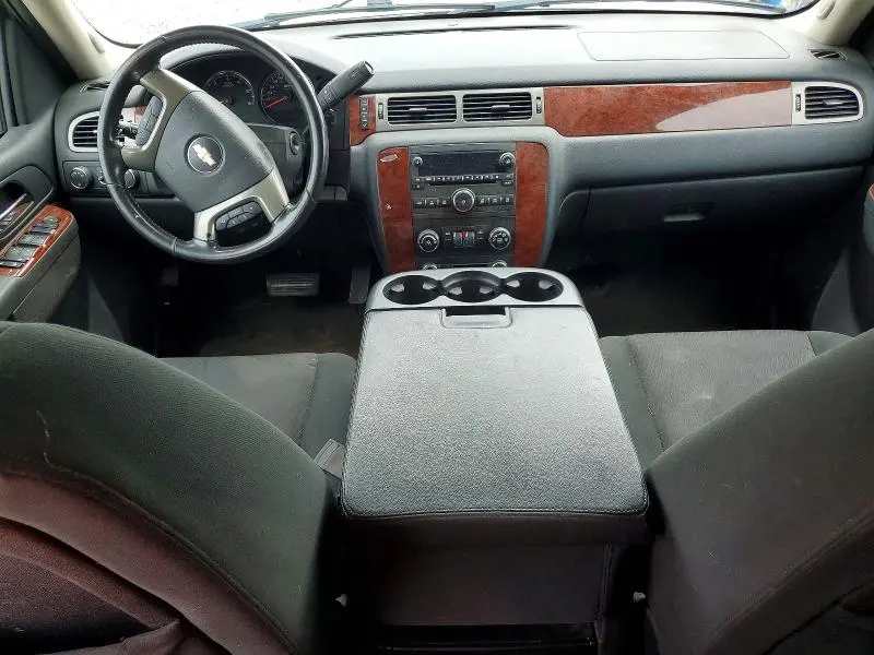 2011 CHEVROLET SUBURBAN K1500 LS  