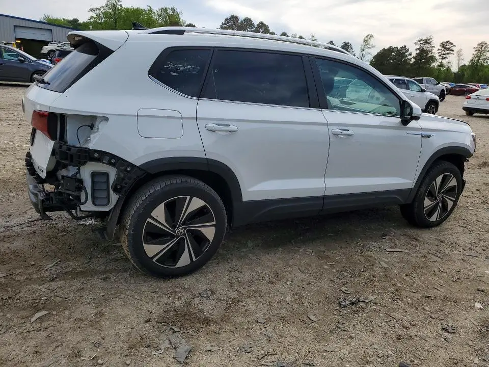 2024 VOLKSWAGEN TAOS SE  