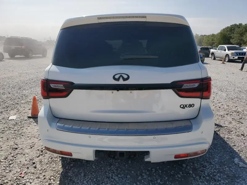 2021 INFINITI QX80 LUXE  
