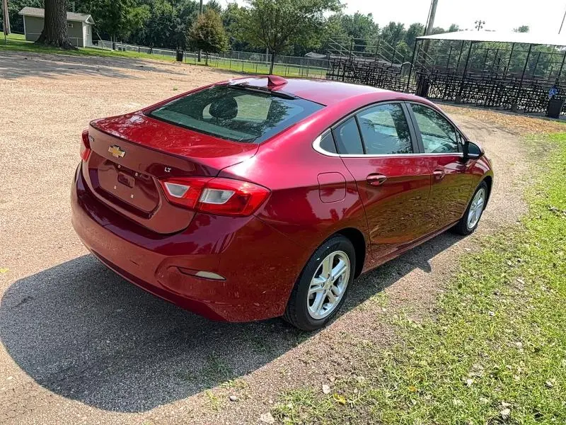 2017 CHEVROLET CRUZE LT  