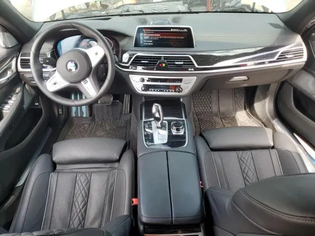 2022 BMW 750 XI  