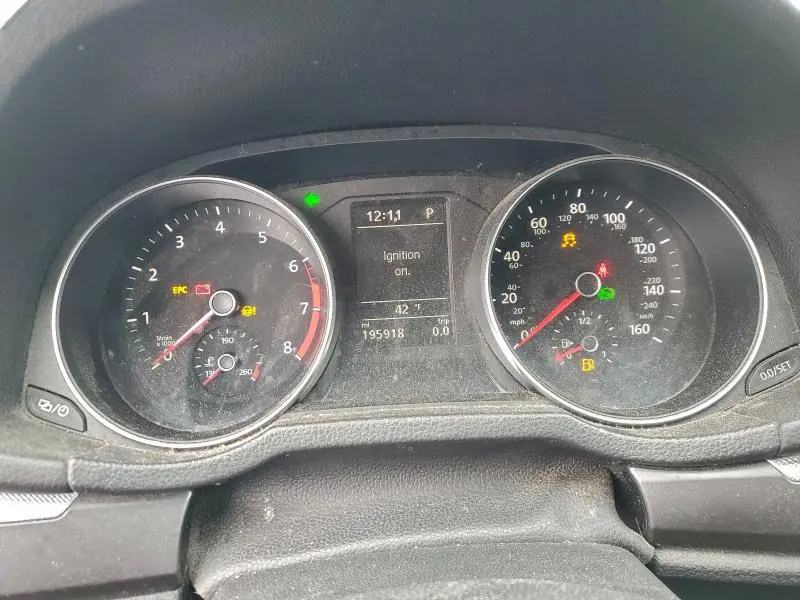 2018 VOLKSWAGEN PASSAT S  