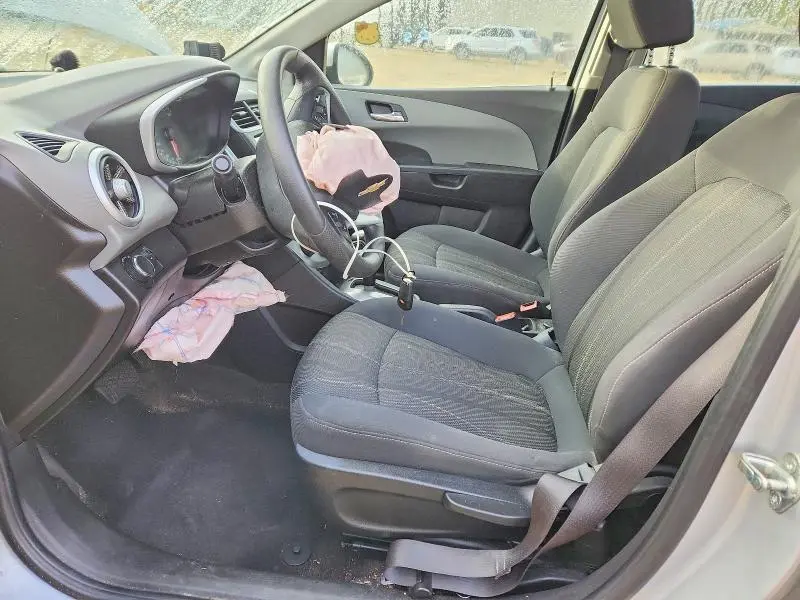 2017 CHEVROLET SONIC LT  