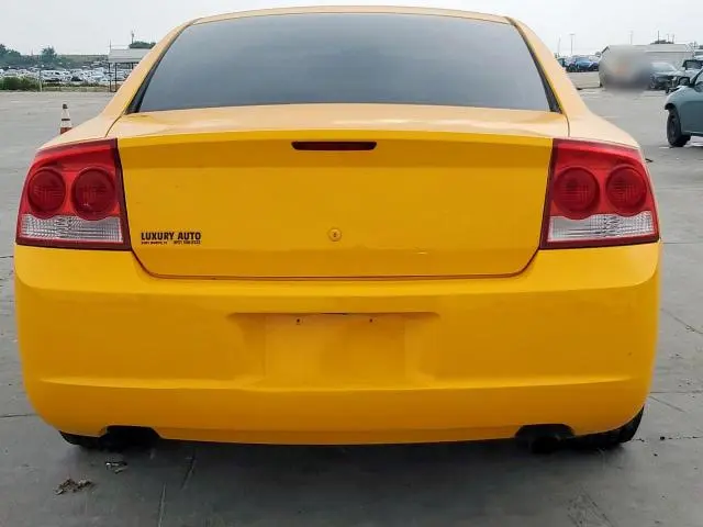 2010 DODGE CHARGER   