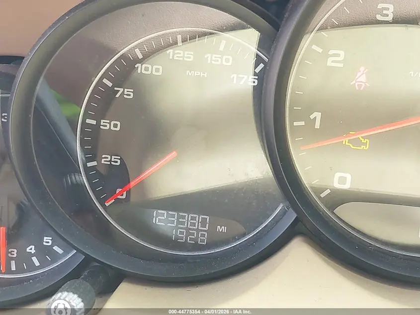 2013 PORSCHE CAYENNE  