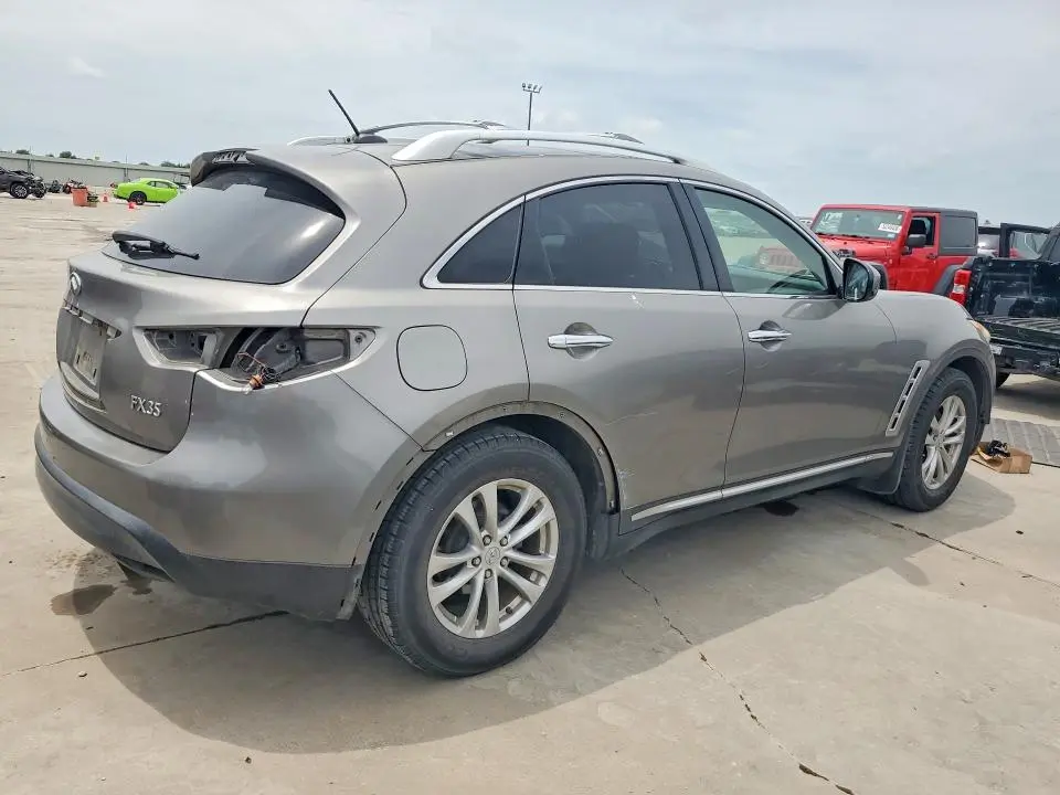 2010 INFINITI FX35 BASE  
