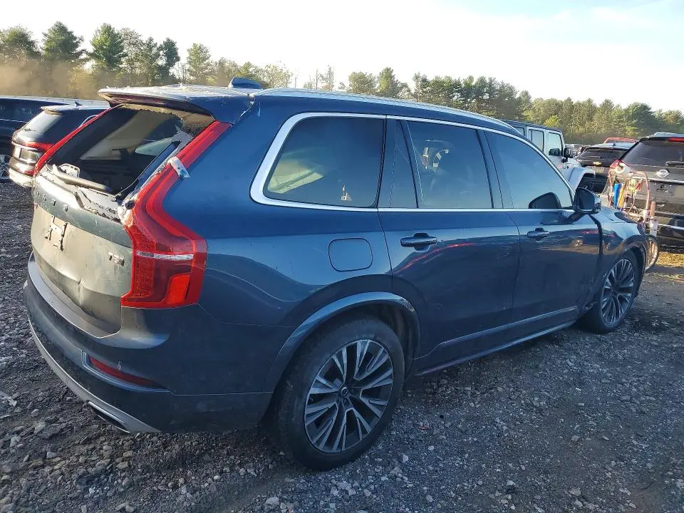 2021 VOLVO XC90 T5 MOMENTUM  