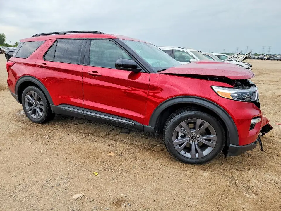 2022 FORD EXPLORER XLT  