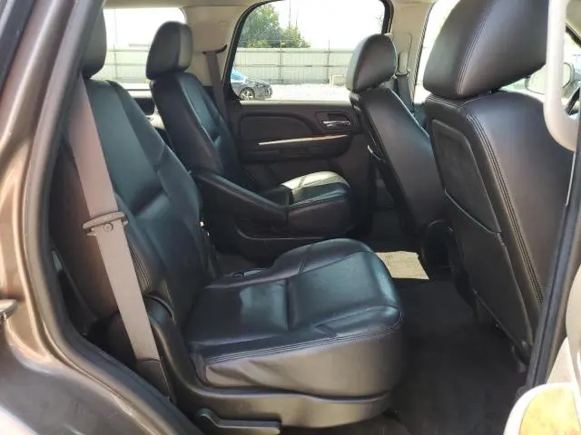 2011 CHEVROLET TAHOE K1500 LTZ  