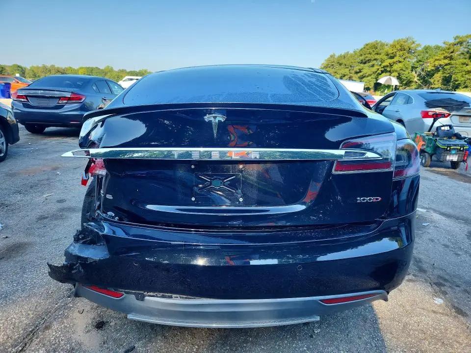2015 TESLA MODEL S P85D  