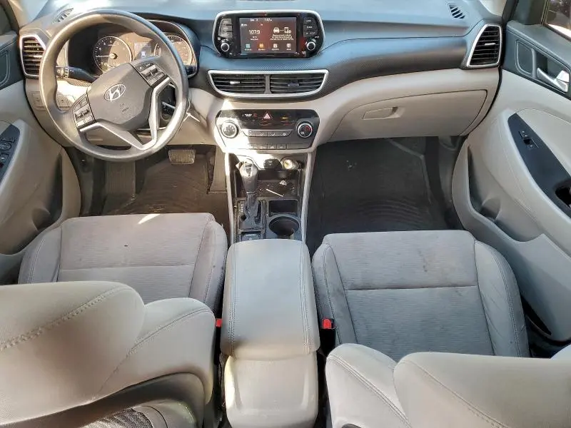 2021 HYUNDAI TUCSON SE  