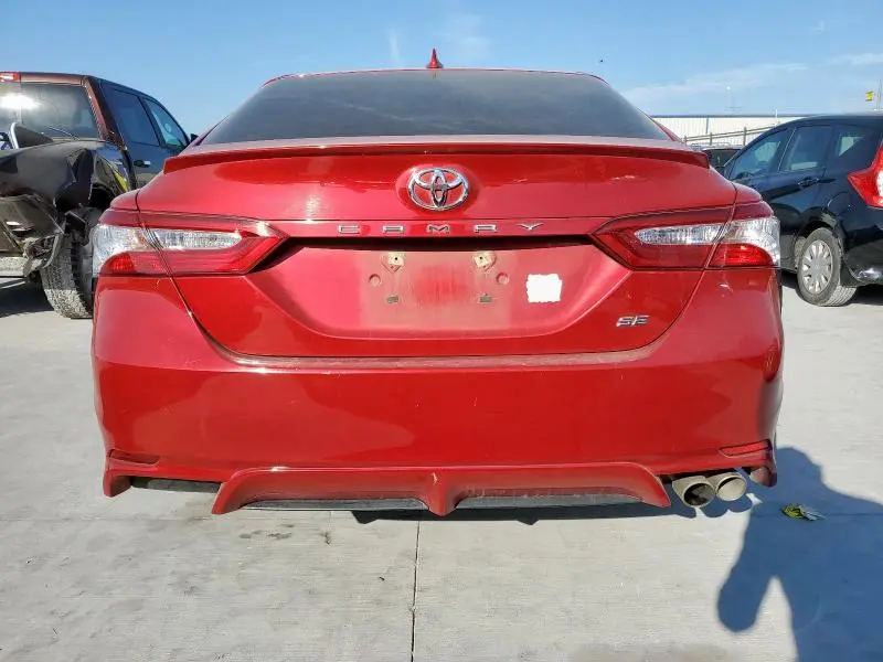 2020 TOYOTA CAMRY SE  