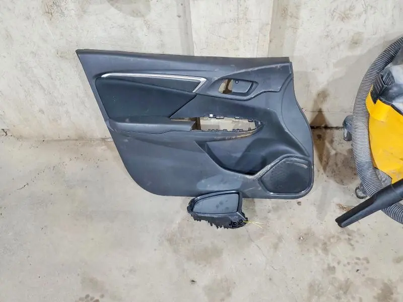 2015 HONDA FIT LX  