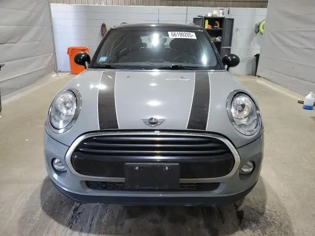 2016 MINI COOPER   