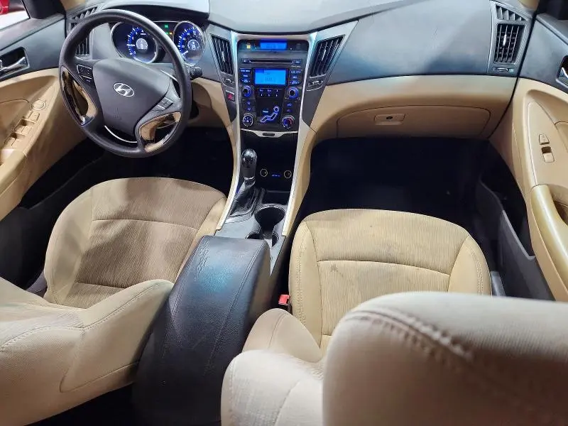 2012 HYUNDAI SONATA GLS  