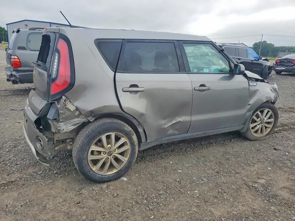 2017 KIA SOUL +  