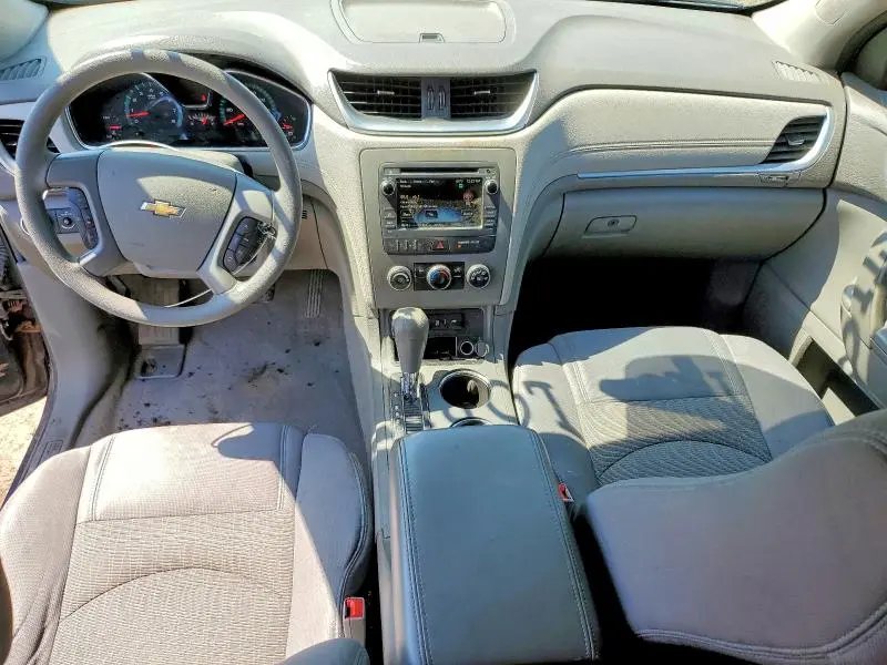 2014 CHEVROLET TRAVERSE LS  