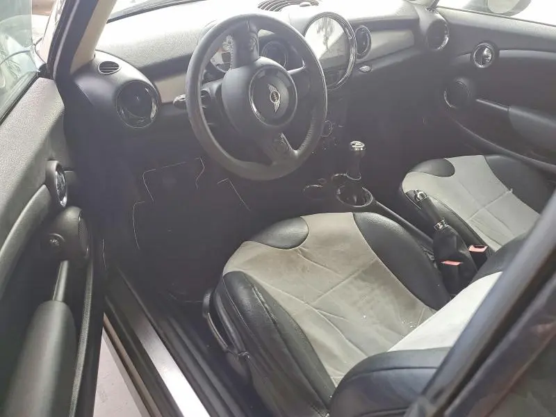 2012 MINI COOPER   