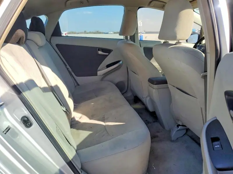 2010 TOYOTA PRIUS II  