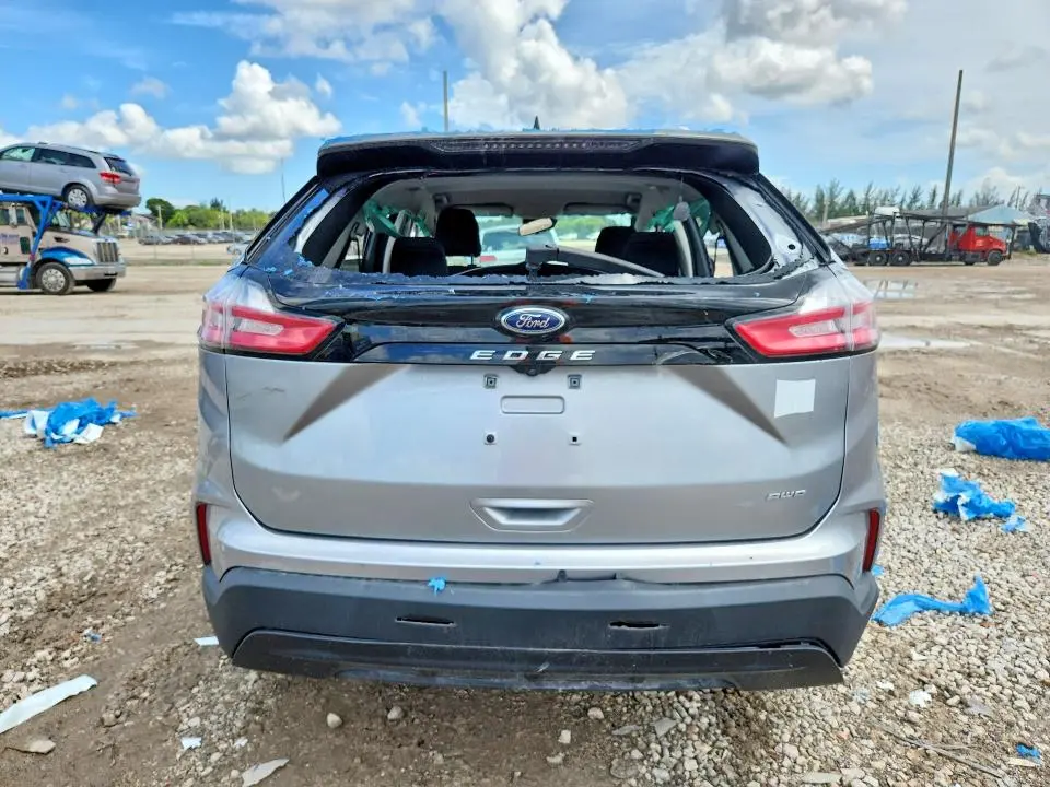 2024 FORD EDGE SE  