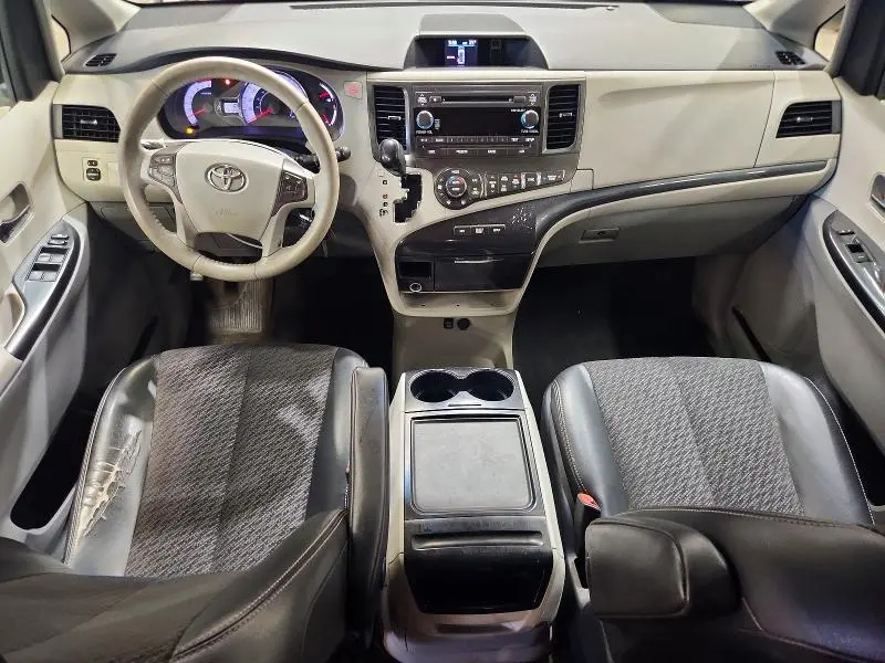 2012 TOYOTA SIENNA SPORT  