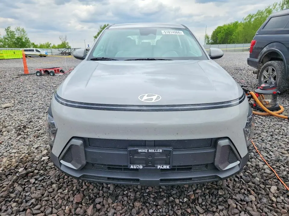 2026 HYUNDAI KONA SE  
