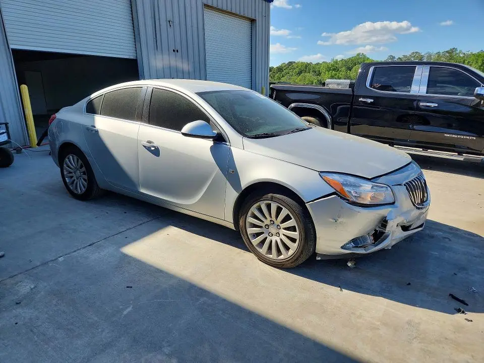 2011 BUICK REGAL CXL  