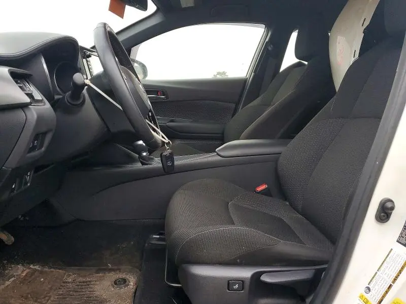 2018 TOYOTA C-HR XLE PREMIUM  