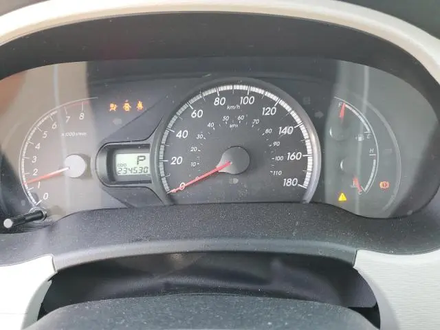 2012 TOYOTA SIENNA LE  