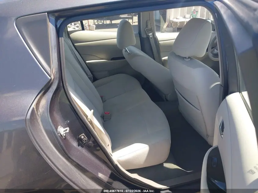 2013 NISSAN LEAF SV